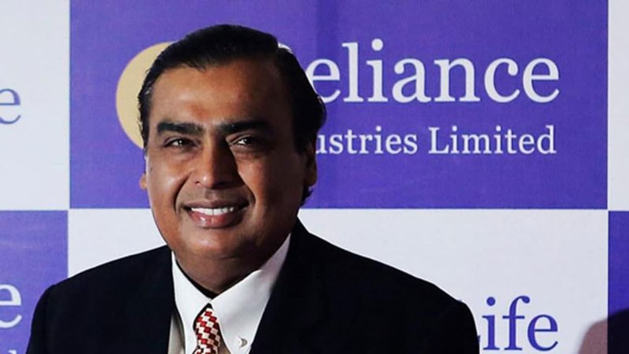 ఫస్ట్ టైం: ఫార్చ్యూన్లో రిలయన్స్ టాప్.. తర్వాతే ఐఓసీ.. బట్ ఫస్ట్ టైం: ఫార్చ్యూన్లో రిలయన్స్ టాప్.. తర్వాతే ఐఓసీ.. బట్