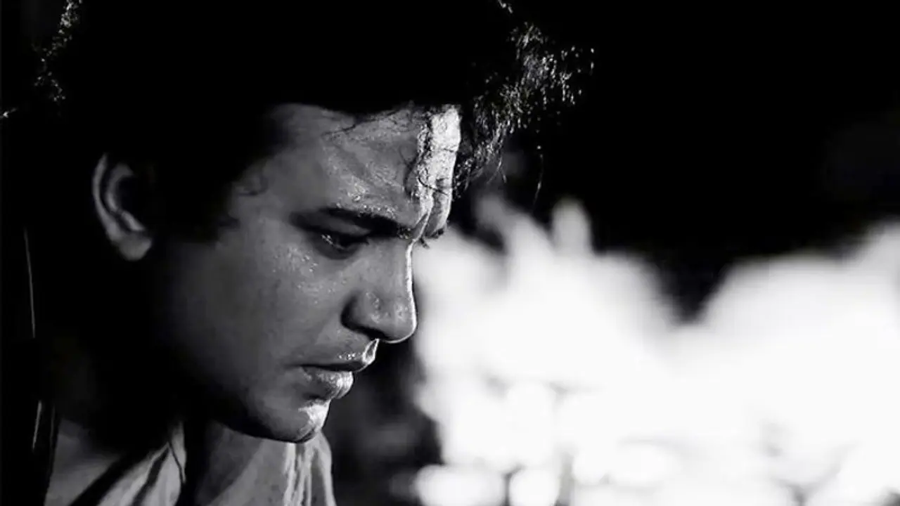 উত্তম কুমারের চরিত্রকে খাটো করা হচ্ছে, বড় ধাক্কার মুখে 'যেতে নাহি দিব' উত্তম কুমারের চরিত্রকে খাটো করা হচ্ছে, বড় ধাক্কার মুখে 'যেতে নাহি দিব'