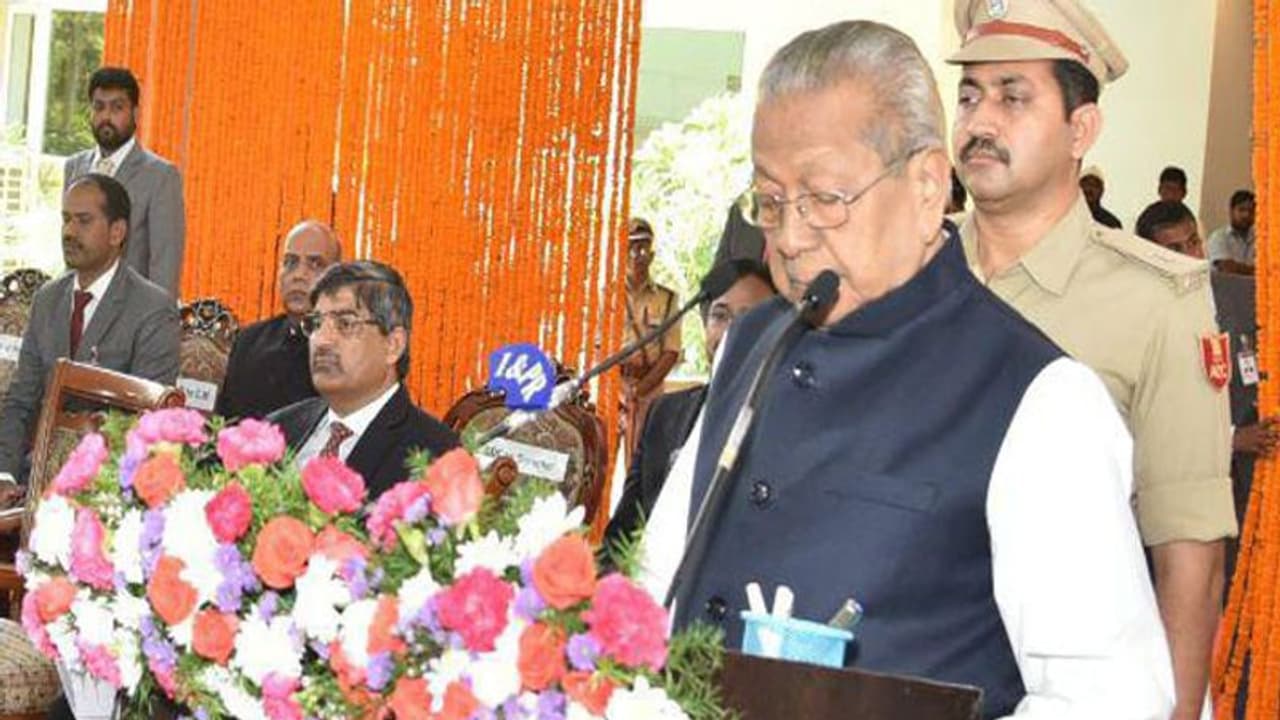 ఏపీ నూతన గవర్నర్ గా బిశ్వభూషణ్ ప్రమాణం ఏపీ నూతన గవర్నర్ గా బిశ్వభూషణ్ ప్రమాణం