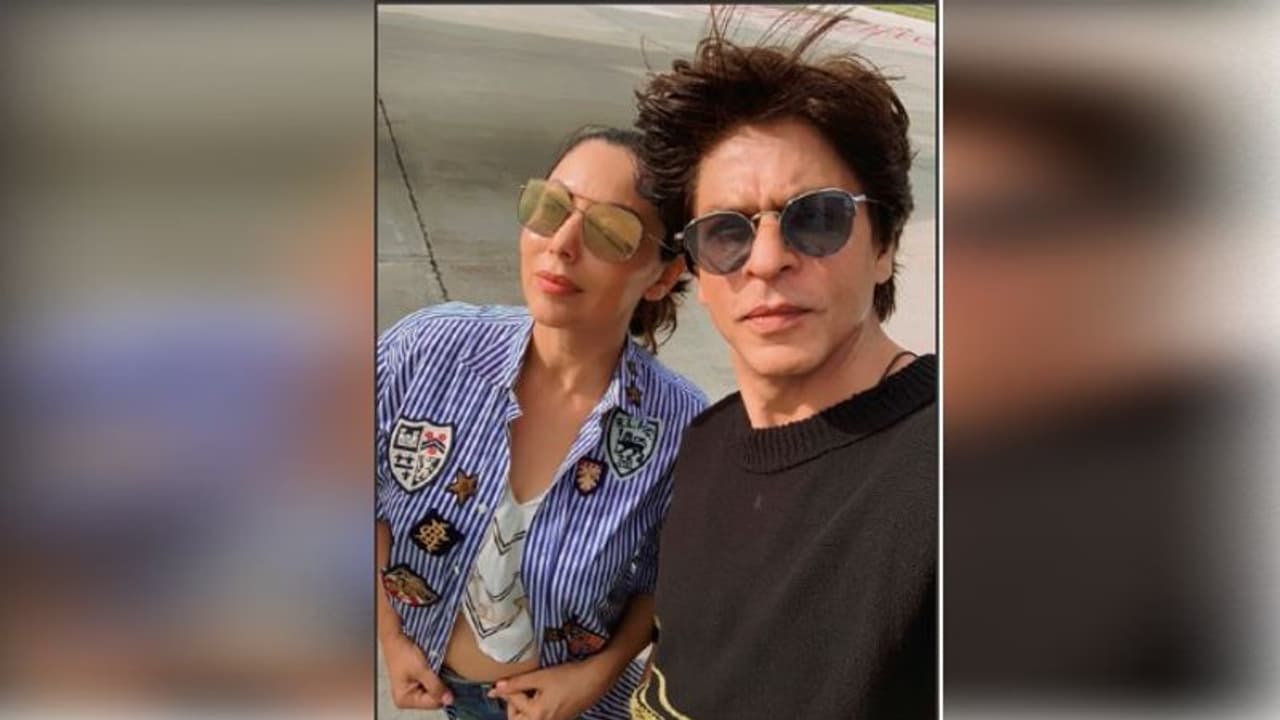 বউ হিসেবে কেমন গৌরী খান! ছুটির ছবি শেয়ার করে নিজেই জানালেন শাহরুখ খান