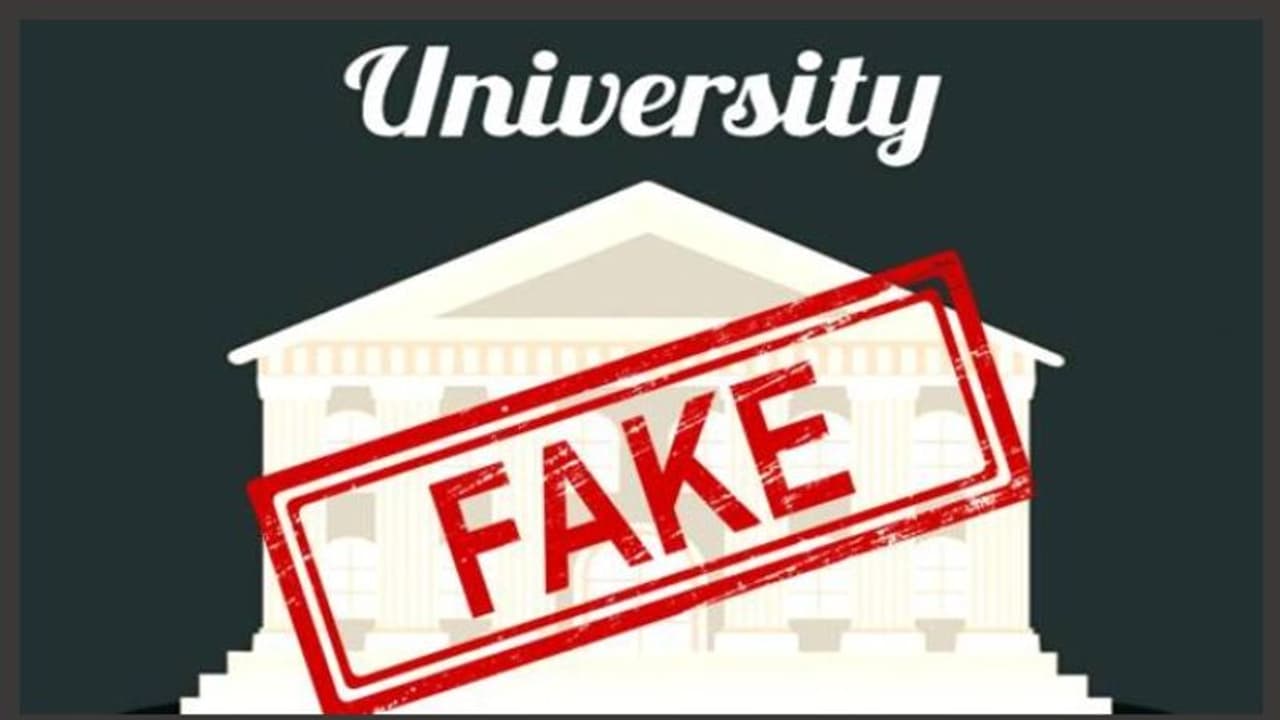 രാജ്യത്തെ 23 വ്യാജ സര്വകലാശാലകള് ഇവയാണ്; ഇവിടെ പഠിക്കരുത് രാജ്യത്തെ 23 വ്യാജ സര്വകലാശാലകള് ഇവയാണ്; ഇവിടെ പഠിക്കരുത്