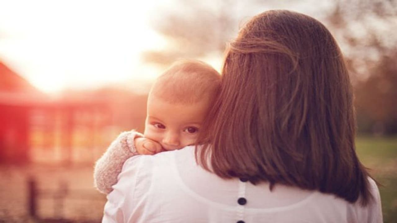 সদ্যোজাত র বাবা রহস্যের কাটল জট, মা এর স্বীকারোক্তিতে মিলল আসল বাবা র পরিচয় সদ্যোজাত র বাবা রহস্যের কাটল জট, মা এর স্বীকারোক্তিতে মিলল আসল বাবা র পরিচয়