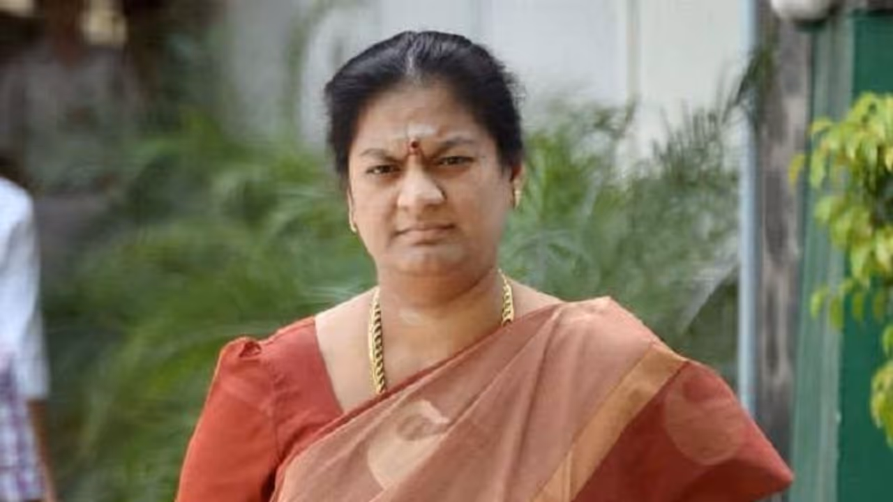 தமிழகத்தில் தாமரை மலர்வதை தடுக்க முடியாது... பாஜகவில் இணைந்த சசிகலா புஷ்பா அதிரடி பேட்டி! தமிழகத்தில் தாமரை மலர்வதை தடுக்க முடியாது... பாஜகவில் இணைந்த சசிகலா புஷ்பா அதிரடி பேட்டி!