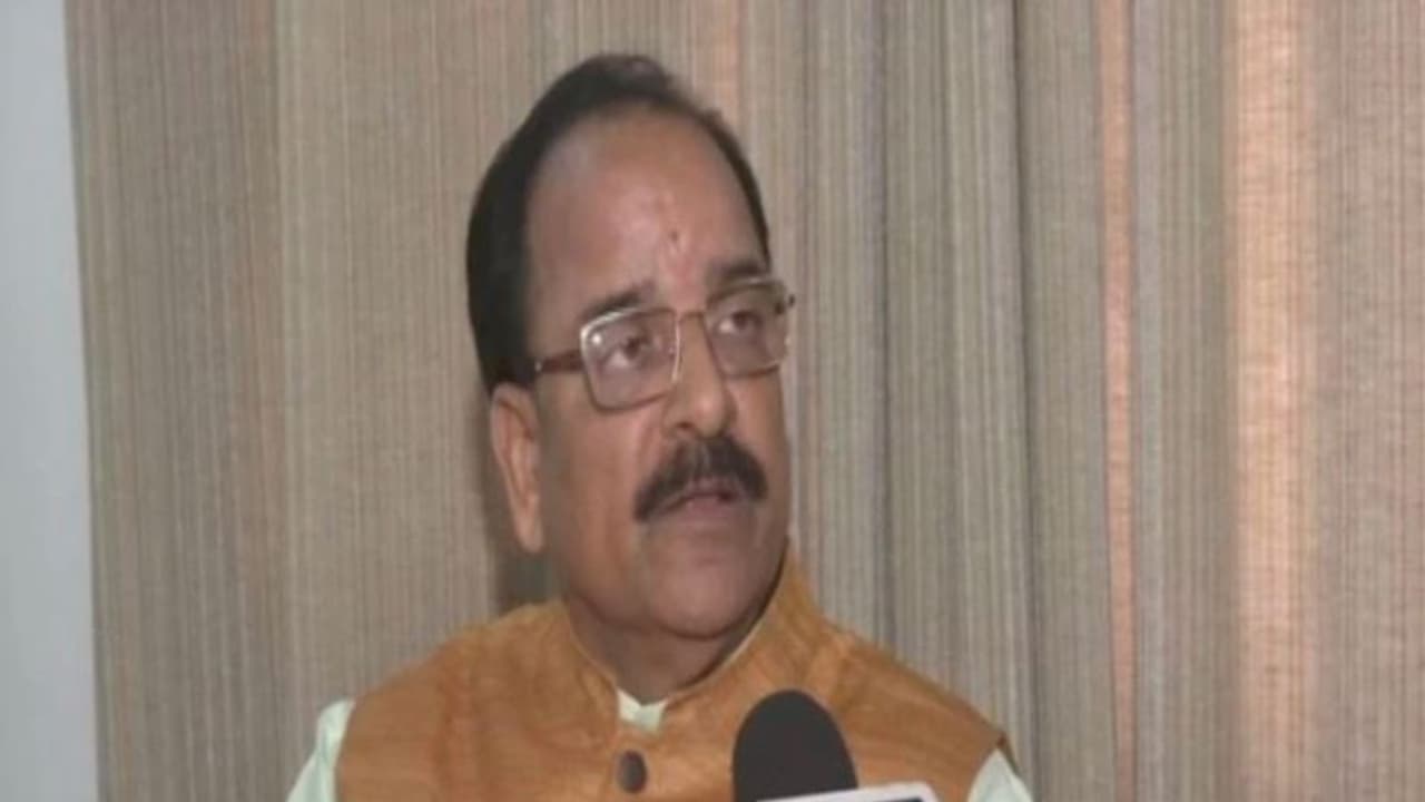 গঙ্গাজল খেলে গর্ভবতী মায়েদের সিজারিয়ান ডেলিভারি করাতে হবে না, বললেন এই বিজেপি সাংসাদ গঙ্গাজল খেলে গর্ভবতী মায়েদের সিজারিয়ান ডেলিভারি করাতে হবে না, বললেন এই বিজেপি সাংসাদ