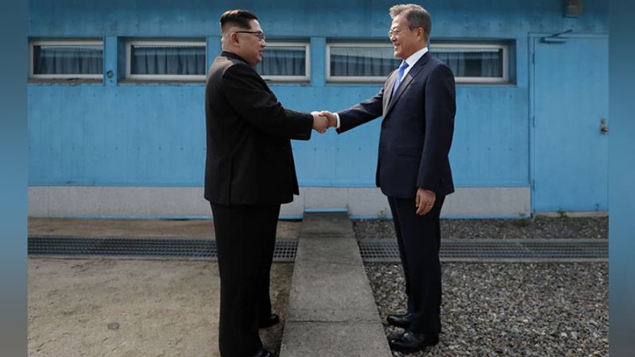 70 साल से एक दूसरे के दुश्मन हैं ये दोनों देश, जानें क्या है वजह 70 साल से एक दूसरे के दुश्मन हैं ये दोनों देश, जानें क्या है वजह