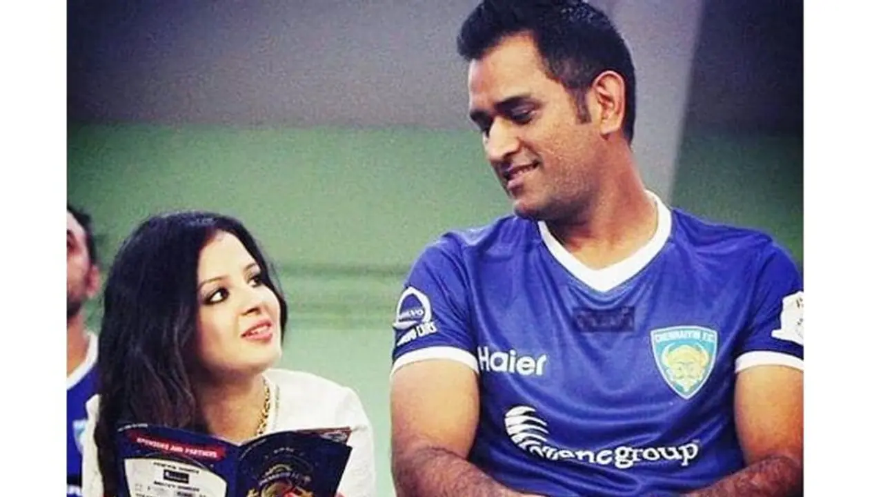 ரியல் எஸ்டேட் மோசடியில் தொடர்பு..? சர்ச்சையில் சிக்கிய தல தோனி.. இருக்குற பிரச்னையில இது வேறயா..?