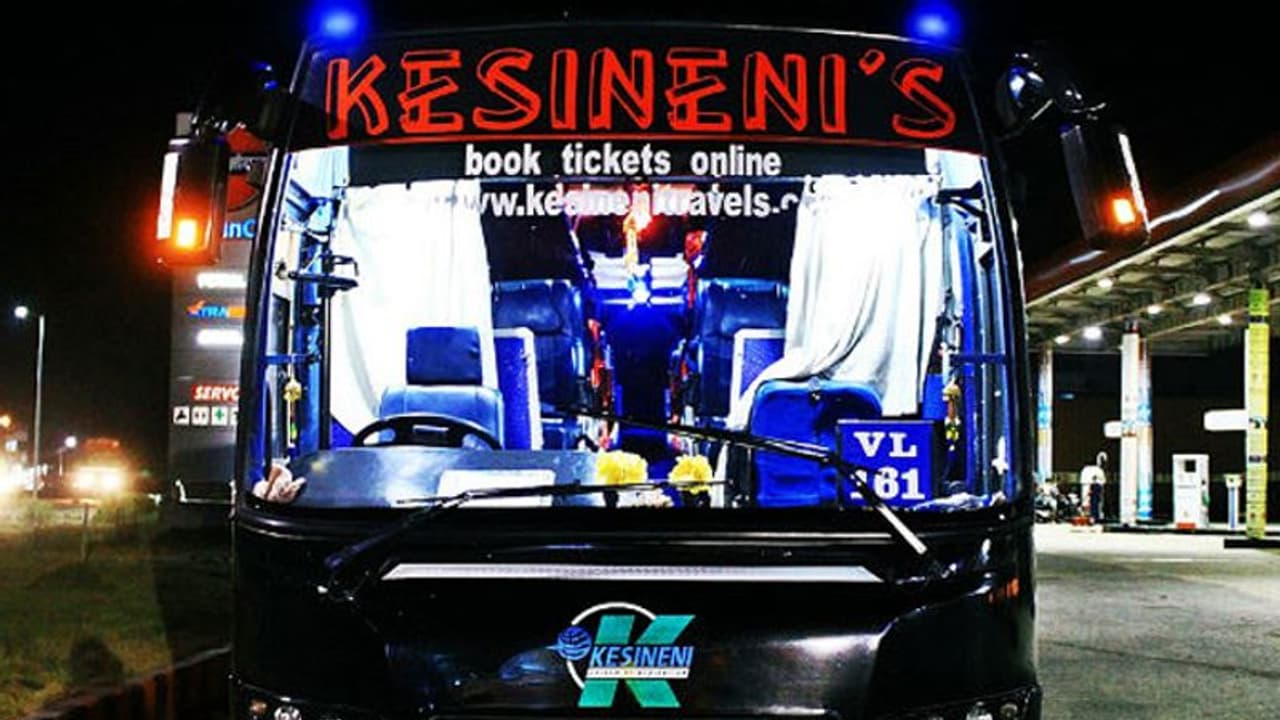 చిక్కుల్లో కేశినేని నాని: కోర్టుమెట్లెక్కిన కేశినేని ట్రావెల్స్ సిబ్బంది చిక్కుల్లో కేశినేని నాని: కోర్టుమెట్లెక్కిన కేశినేని ట్రావెల్స్ సిబ్బంది