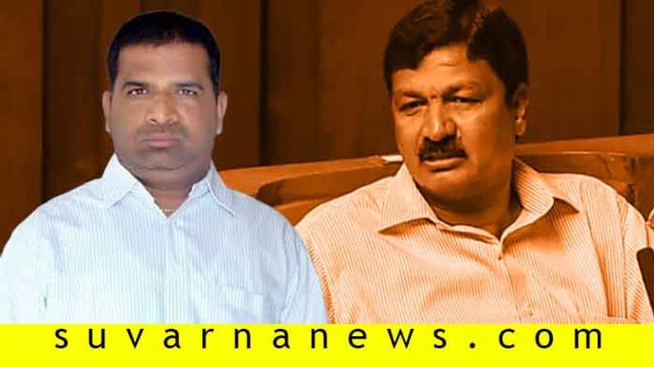 ಗೋಕಾಕ್: ಬಿಜೆಪಿಯಿಂದ ರಮೇಶ್ ಜಾರಕಿಹೊಳಿ ಅಳಿಯ ಸ್ಪರ್ಧೆ..? ಗೋಕಾಕ್: ಬಿಜೆಪಿಯಿಂದ ರಮೇಶ್ ಜಾರಕಿಹೊಳಿ ಅಳಿಯ ಸ್ಪರ್ಧೆ..?