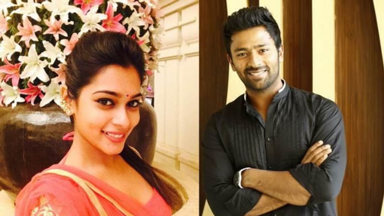 பொண்டாட்டி வெளிநாடு போனதை... ஜனகராஜ் காமெடி வெளியிட்டு ரசிகர்களுக்கு தெரியப்படுத்திய பிரபலம்! பொண்டாட்டி வெளிநாடு போனதை... ஜனகராஜ் காமெடி வெளியிட்டு ரசிகர்களுக்கு தெரியப்படுத்திய பிரபலம்!