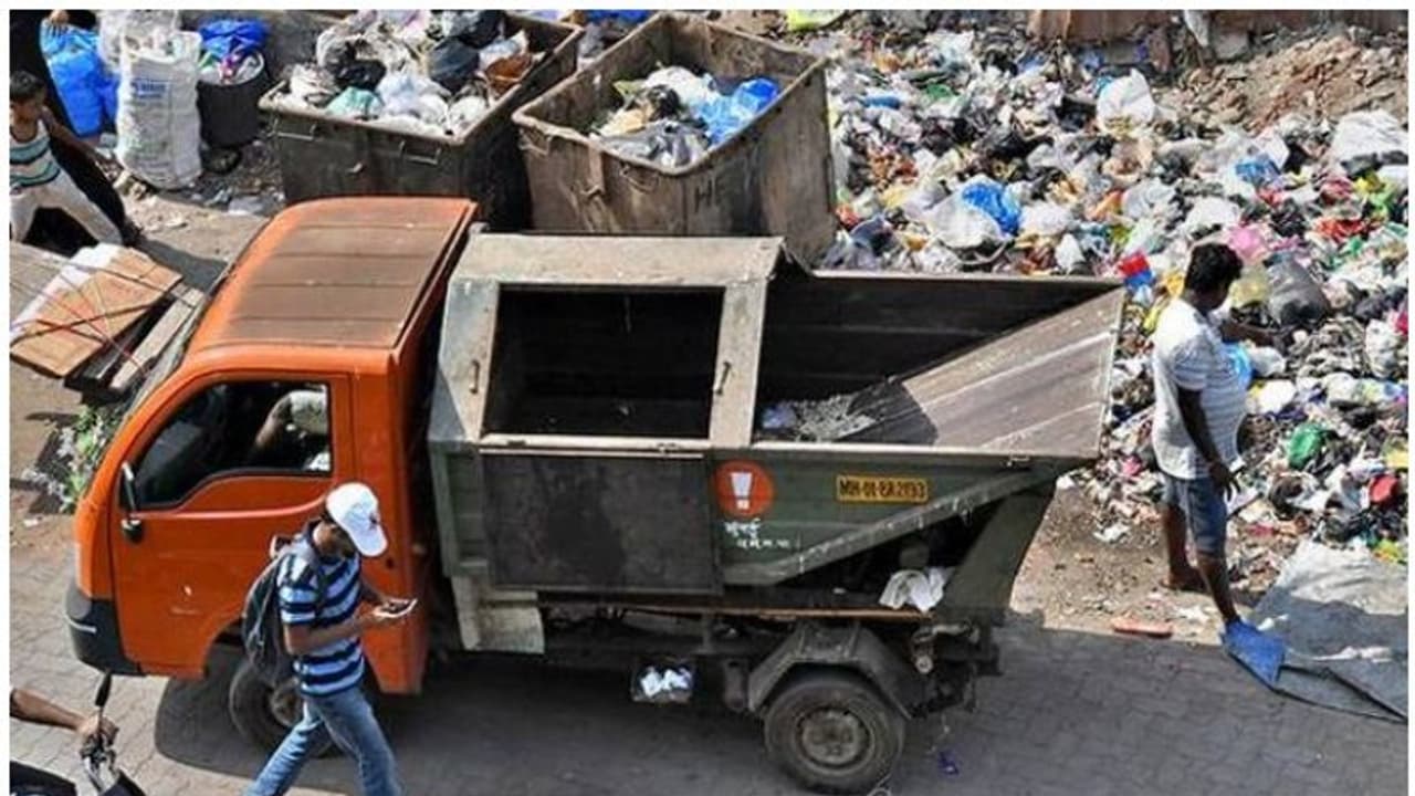 ಗಂಗಾವತಿ ನಗರಸಭೆ ಕಸ ವಿಲೇವಾರಿ ವಾಹನಗಳಿಗೆ ಡೀಸೆಲ್ ಇಲ್ವಂತೆ..! ಗಂಗಾವತಿ ನಗರಸಭೆ ಕಸ ವಿಲೇವಾರಿ ವಾಹನಗಳಿಗೆ ಡೀಸೆಲ್ ಇಲ್ವಂತೆ..!