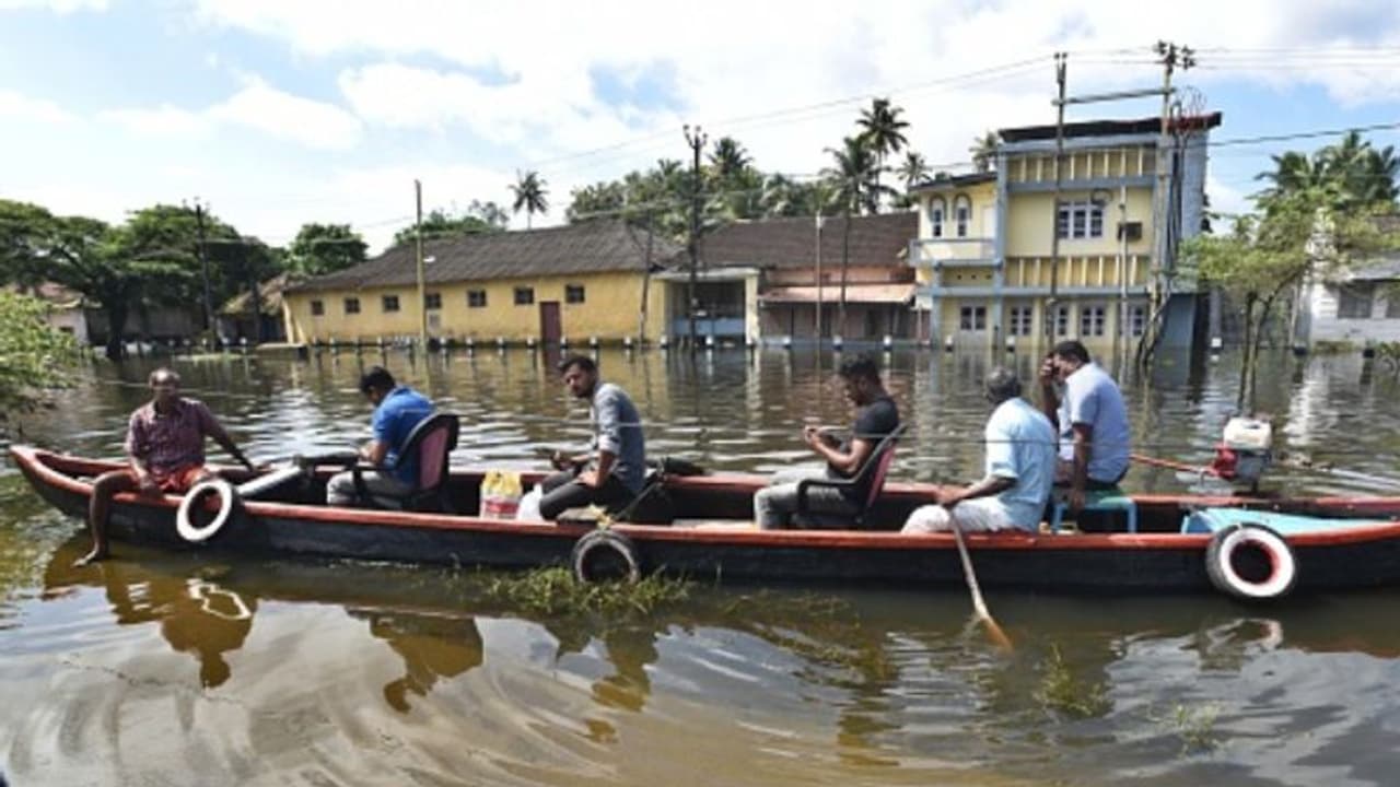 কেরলের বন্যা বিপর্যস্তদের উদ্ধারে বায়ুসসেনার বিল ১১৩ কোটি, অব্যাহতি পেতে কেন্দ্রকে চিঠি মুখ্যমন্ত্রীর কেরলের বন্যা বিপর্যস্তদের উদ্ধারে বায়ুসসেনার বিল ১১৩ কোটি, অব্যাহতি পেতে কেন্দ্রকে চিঠি মুখ্যমন্ত্রীর