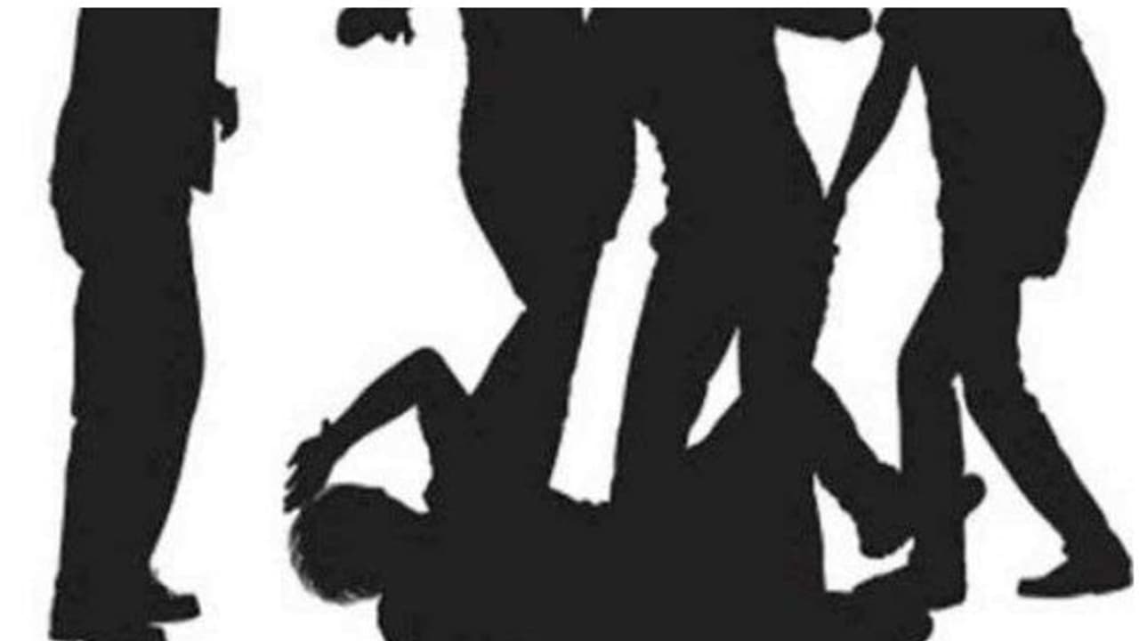 ফের গণপিটুনিতে মৃত্যু রাজ্যে, শূন্যে গুলি চালিয়েও বাঁচাতে পারল না পুলিশ