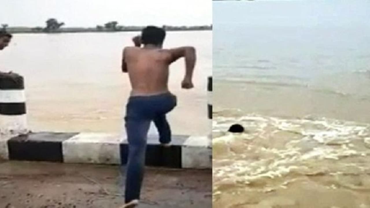 ಪ್ರವಾಹ ನೀರಲ್ಲಿ ಟಿಕ್ಟಾಕ್; ಕೊಚ್ಚಿ ಹೋದ ಯುವಕ! ಪ್ರವಾಹ ನೀರಲ್ಲಿ ಟಿಕ್ಟಾಕ್; ಕೊಚ್ಚಿ ಹೋದ ಯುವಕ!