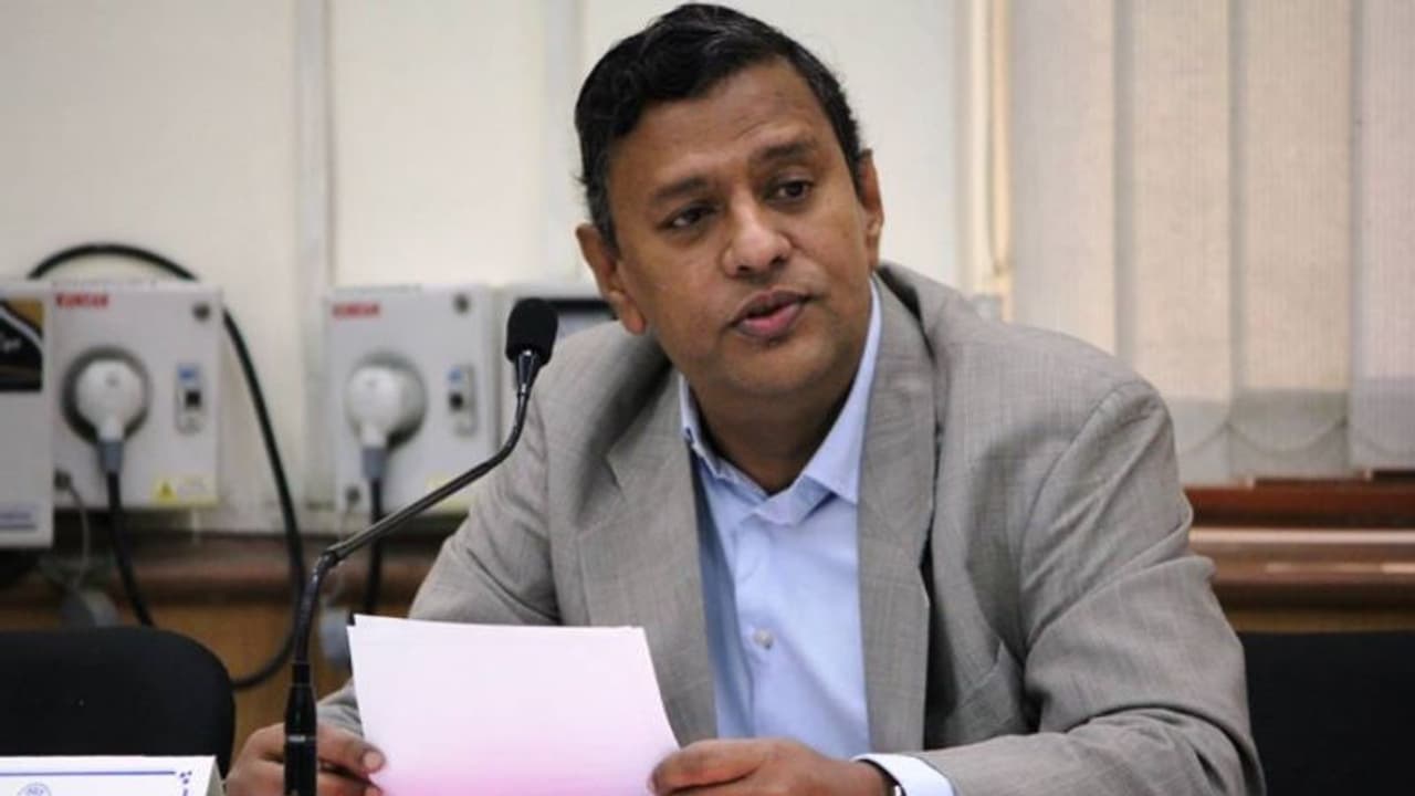 ഇന്ത്യയില് ഒരൊറ്റ ലീഗ് മതി; ഫിഫ നിര്ദ്ദേശം നടപ്പാക്കാന് ബുദ്ധിമുട്ടുണ്ടെന്ന് ഇന്ത്യന് ഫുട്ബോള് അസോസിയേഷന് ഇന്ത്യയില് ഒരൊറ്റ ലീഗ് മതി; ഫിഫ നിര്ദ്ദേശം നടപ്പാക്കാന് ബുദ്ധിമുട്ടുണ്ടെന്ന് ഇന്ത്യന് ഫുട്ബോള് അസോസിയേഷന്