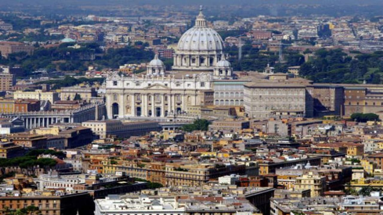 পুলিশ অফিসারকে খুনের অভিযোগে রোমে গ্রেফতার দুই মার্কিন ছাত্র পুলিশ অফিসারকে খুনের অভিযোগে রোমে গ্রেফতার দুই মার্কিন ছাত্র