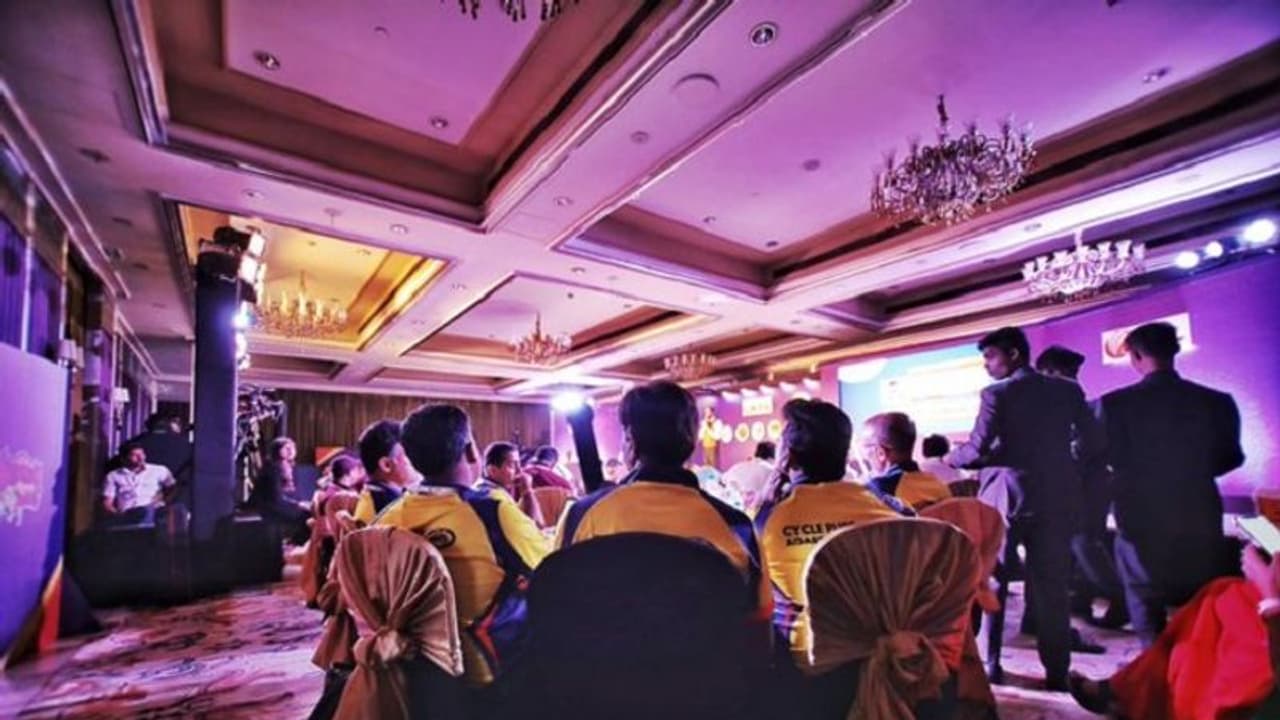 KPL 2019: ಇಲ್ಲಿದೆ ಆಟಗಾರರ ಹರಾಜಿನ ಸಂಪೂರ್ಣ ಲಿಸ್ಟ್ ! KPL 2019: ಇಲ್ಲಿದೆ ಆಟಗಾರರ ಹರಾಜಿನ ಸಂಪೂರ್ಣ ಲಿಸ್ಟ್ !