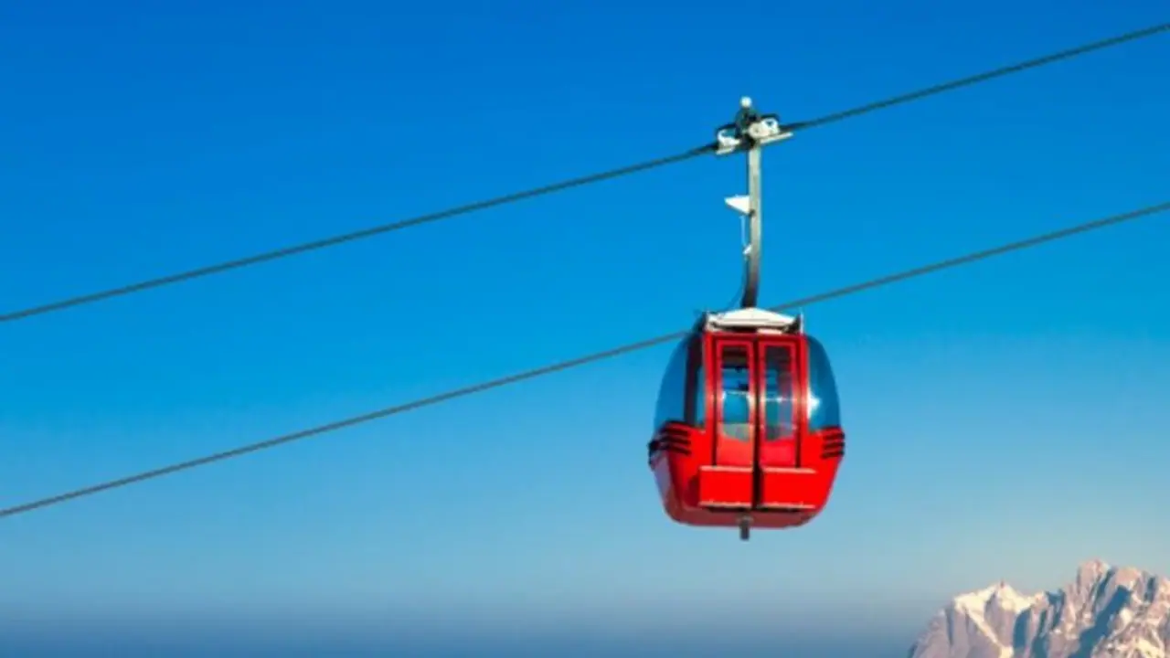 తెగిపడిన కేబుల్ కారు... 13మంది దుర్మరణం..!