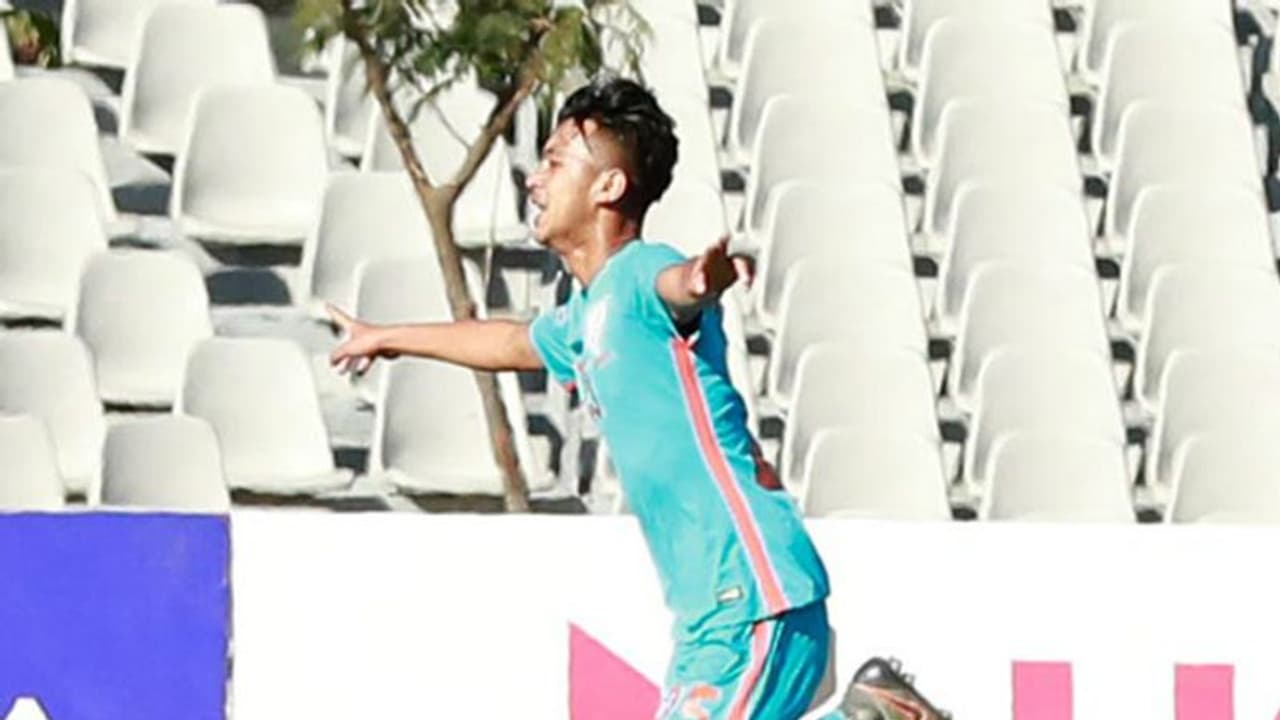 ടര്ക്കിയില് കേബിള് കാര് അപകടം: ഇന്ത്യയുടെ യുവ ഫുട്ബോള് താരങ്ങള്ക്ക് പരിക്ക് ടര്ക്കിയില് കേബിള് കാര് അപകടം: ഇന്ത്യയുടെ യുവ ഫുട്ബോള് താരങ്ങള്ക്ക് പരിക്ക്