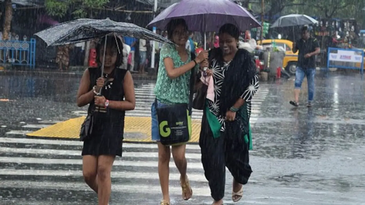 খুশির খবর দিল হাওয়া অফিস! কতদিন স্বস্তিতে থাকা যাবে খুশির খবর দিল হাওয়া অফিস! কতদিন স্বস্তিতে থাকা যাবে