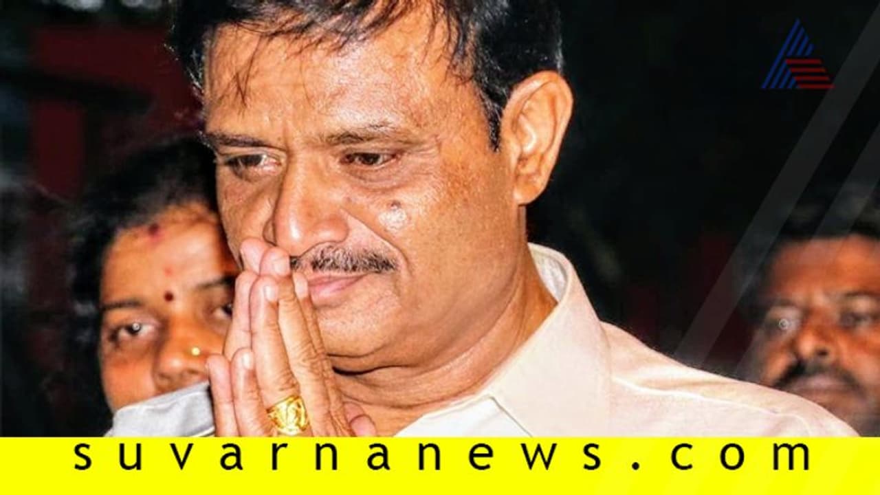 ಸರ್ಕಾರ ಬೀಳಿಸಲು ಹೇಳಿದ್ದೇ ಕಾಂಗ್ರೆಸ್ ನಾಯಕರು!: ಬಾಯ್ಬಿಟ್ಟ ಮುನಿರತ್ನ ಸರ್ಕಾರ ಬೀಳಿಸಲು ಹೇಳಿದ್ದೇ ಕಾಂಗ್ರೆಸ್ ನಾಯಕರು!: ಬಾಯ್ಬಿಟ್ಟ ಮುನಿರತ್ನ