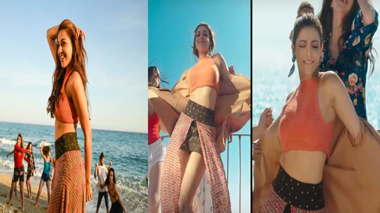 'పిల్ల పిక్చర్ పర్ఫెక్ట్'.. హీట్ పెంచేసిన కాజల్! 'పిల్ల పిక్చర్ పర్ఫెక్ట్'.. హీట్ పెంచేసిన కాజల్!