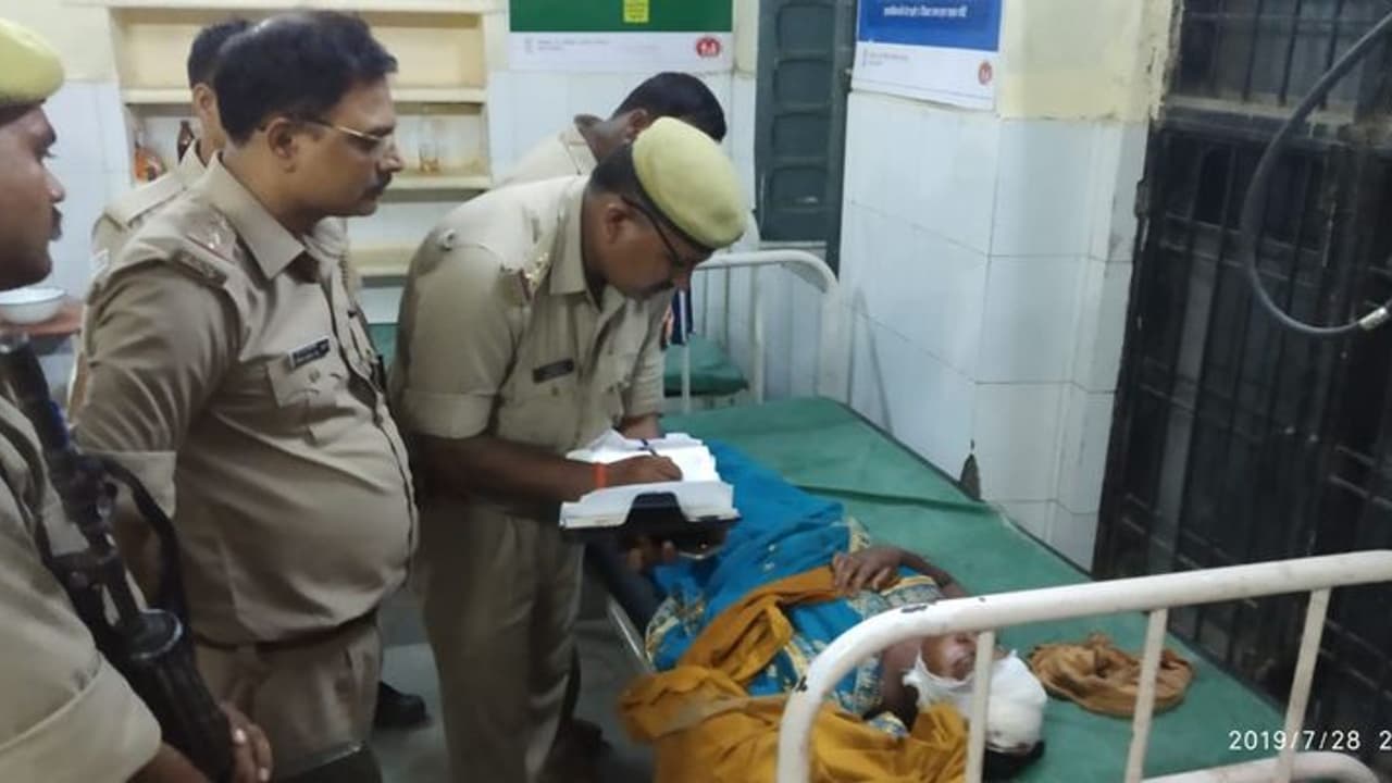 जिस पति ने की हत्या की कोशिश उसे ही पुलिस से बचा रही है पत्नी