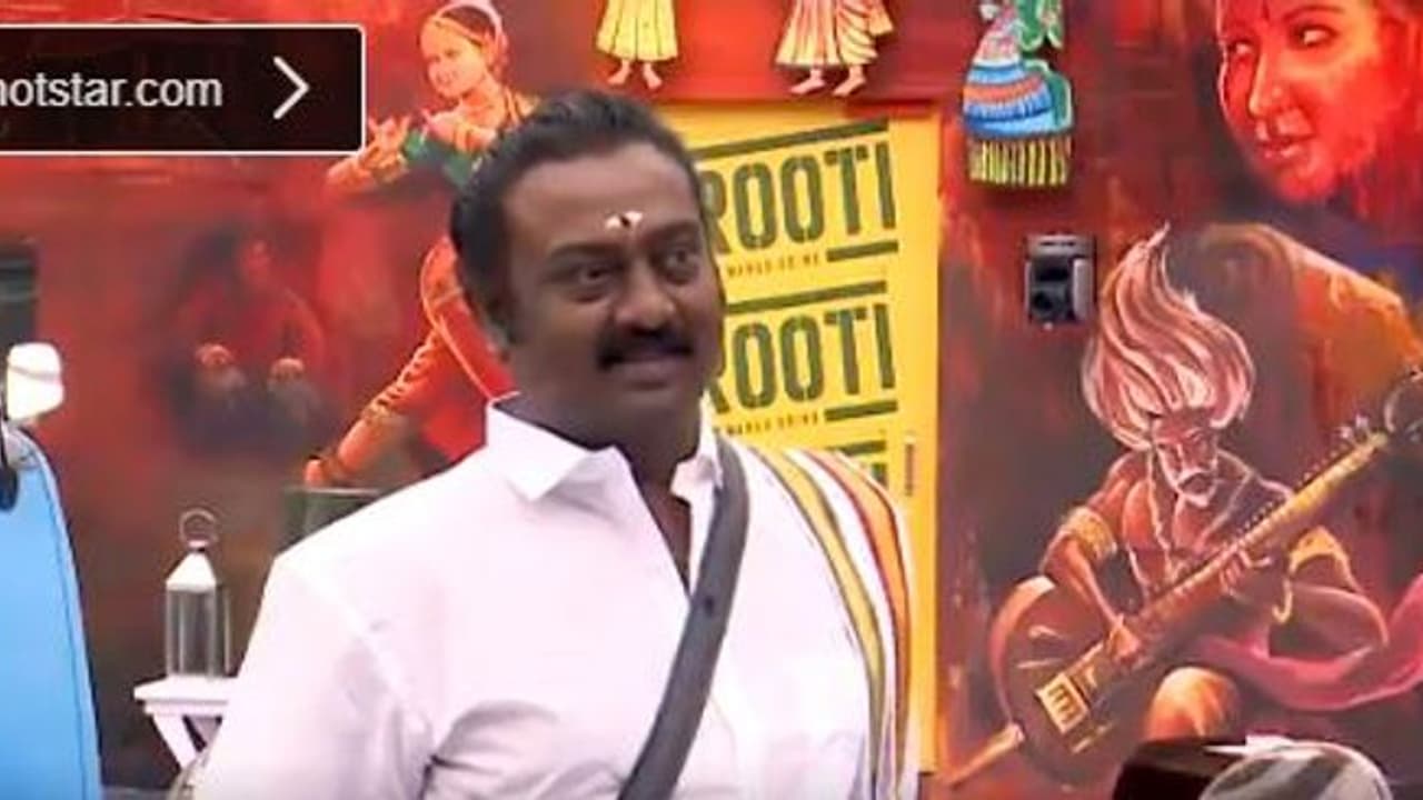 பாத்ரூம் போக கூட விட மாட்றீங்களே பிக்பாஸ்! சின்ன கவுண்டர் சரவணன் படும் அவஸ்தையை பாருங்க! பாத்ரூம் போக கூட விட மாட்றீங்களே பிக்பாஸ்! சின்ன கவுண்டர் சரவணன் படும் அவஸ்தையை பாருங்க!