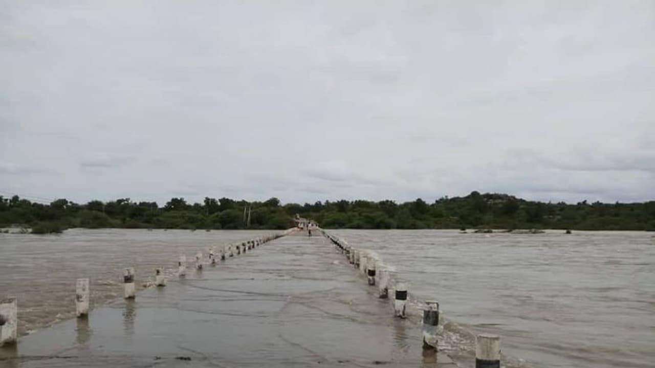 ಆಲಮಟ್ಟಿ ಜಲಾಶಯದಿಂದ ನೀರು ಹೊರಕ್ಕೆ, ಸಕಲ ಸುರಕ್ಷಾ ಕ್ರಮ