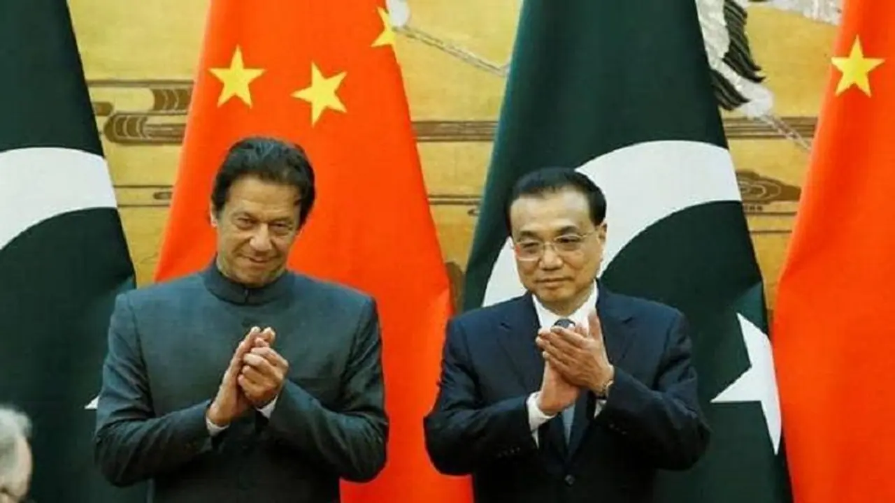 ‘ड्रैगन’ का गुलाम हो जाएगा पाकिस्तान, ग्वादर बंदरगाह में चीनियों के लिए बन रहा है 'नया चीन' ‘ड्रैगन’ का गुलाम हो जाएगा पाकिस्तान, ग्वादर बंदरगाह में चीनियों के लिए बन रहा है 'नया चीन'