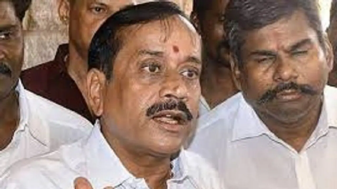 பசி... பட்டினி... சாப்பிட்டு நாளுநாள் ஆச்சு... நெஞ்சை உறைய வைத்த ஹெச்.ராஜாவின் பதிவு..! பசி... பட்டினி... சாப்பிட்டு நாளுநாள் ஆச்சு... நெஞ்சை உறைய வைத்த ஹெச்.ராஜாவின் பதிவு..!