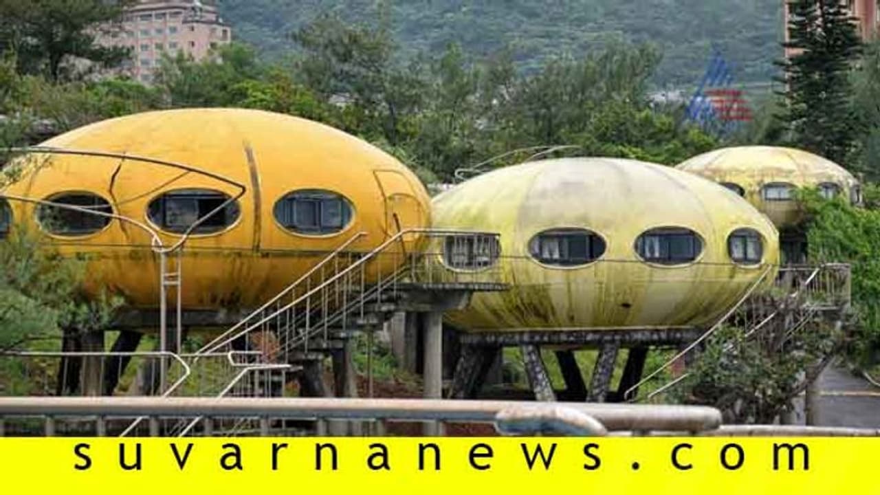 ವಾನ್ಲಿ; ಒನ್ ಆ್ಯಂಡ್ ಓನ್ಲಿ, ಸಖತ್ ಲೋನ್ಲಿ, ಇದು ಏಲಿಯನ್ ಮನೆಗಳ ನಿಗೂಢ ಪಟ್ಟಣ! ವಾನ್ಲಿ; ಒನ್ ಆ್ಯಂಡ್ ಓನ್ಲಿ, ಸಖತ್ ಲೋನ್ಲಿ, ಇದು ಏಲಿಯನ್ ಮನೆಗಳ ನಿಗೂಢ ಪಟ್ಟಣ!