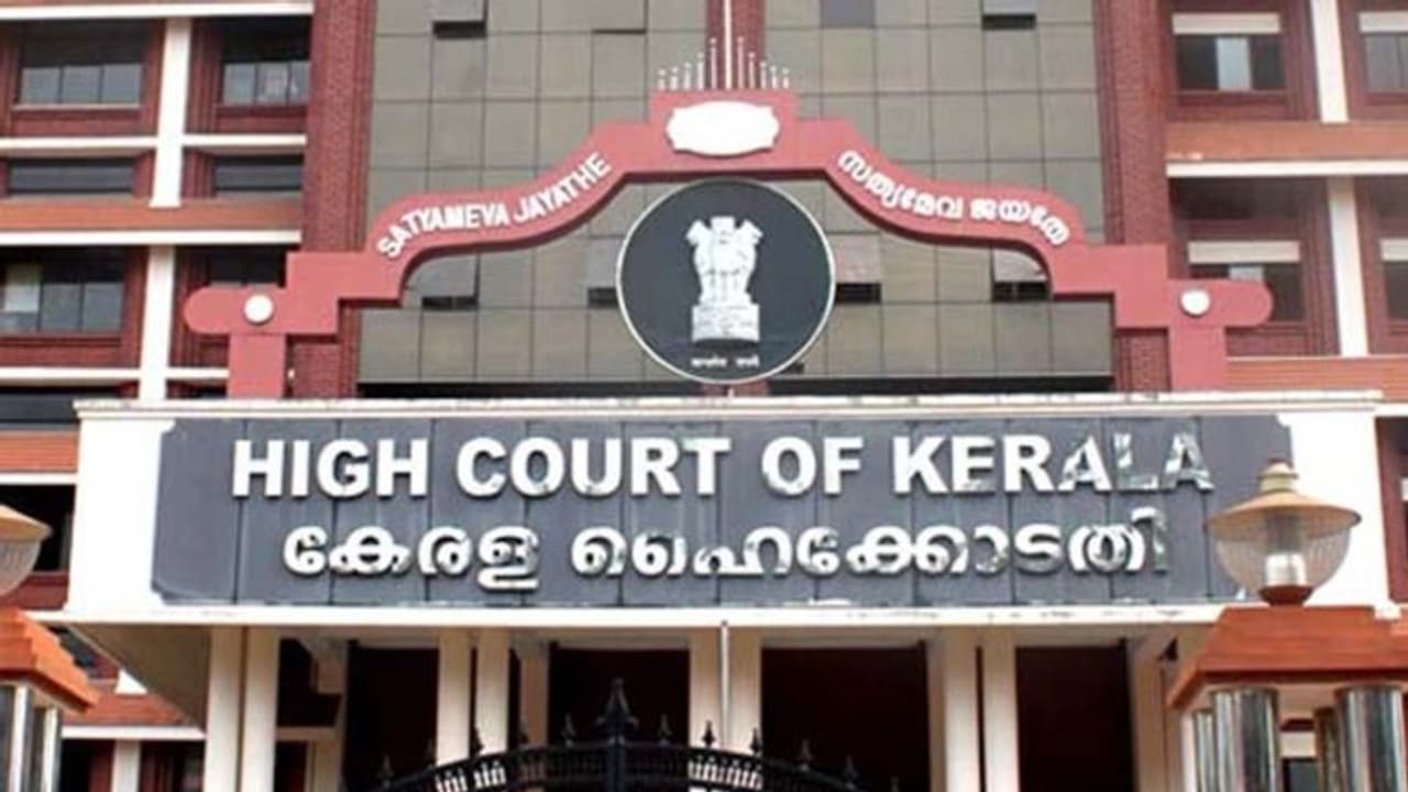 'ആർഡിഎസിനെ ഒഴിവാക്കിയത് ക്രമവിരുദ്ധം'; പുനലൂർ പൊൻകുന്നം റോഡ് നിർമാണ കരാർ ഹൈക്കോടതി റദ്ദാക്കി 'ആർഡിഎസിനെ ഒഴിവാക്കിയത് ക്രമവിരുദ്ധം'; പുനലൂർ പൊൻകുന്നം റോഡ് നിർമാണ കരാർ ഹൈക്കോടതി റദ്ദാക്കി