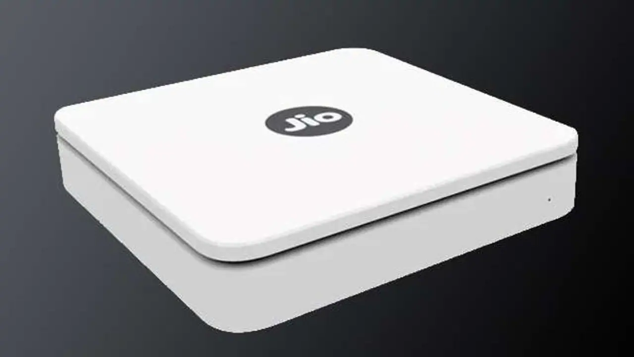 జియో గిగా ఫైబర్ ఎఫెక్ట్.. దిగొచ్చిన ఎయిర్ టెల్, టాటా స్కై జియో గిగా ఫైబర్ ఎఫెక్ట్.. దిగొచ్చిన ఎయిర్ టెల్, టాటా స్కై