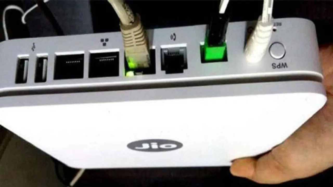 জিও ফাইবার এর সঙ্গে বিনামূল্যে এইচ ডি টিভি! জানুন বিস্তারিত জিও ফাইবার এর সঙ্গে বিনামূল্যে এইচ ডি টিভি! জানুন বিস্তারিত