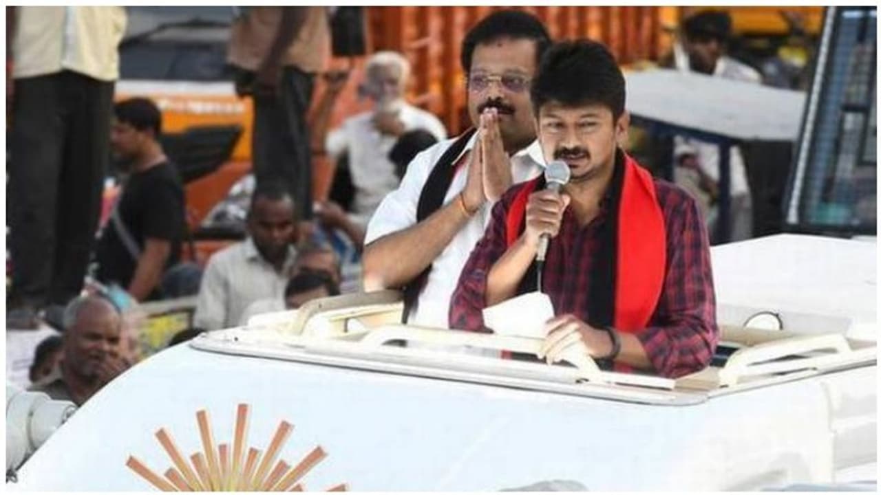 கலைஞர் டிவியில் ஸ்பெசல் புரோக்ராம் ! உதயநிதியை தூக்கிப் பிடிக்க அடுத்த நடவடிக்கை ! கலைஞர் டிவியில் ஸ்பெசல் புரோக்ராம் ! உதயநிதியை தூக்கிப் பிடிக்க அடுத்த நடவடிக்கை !