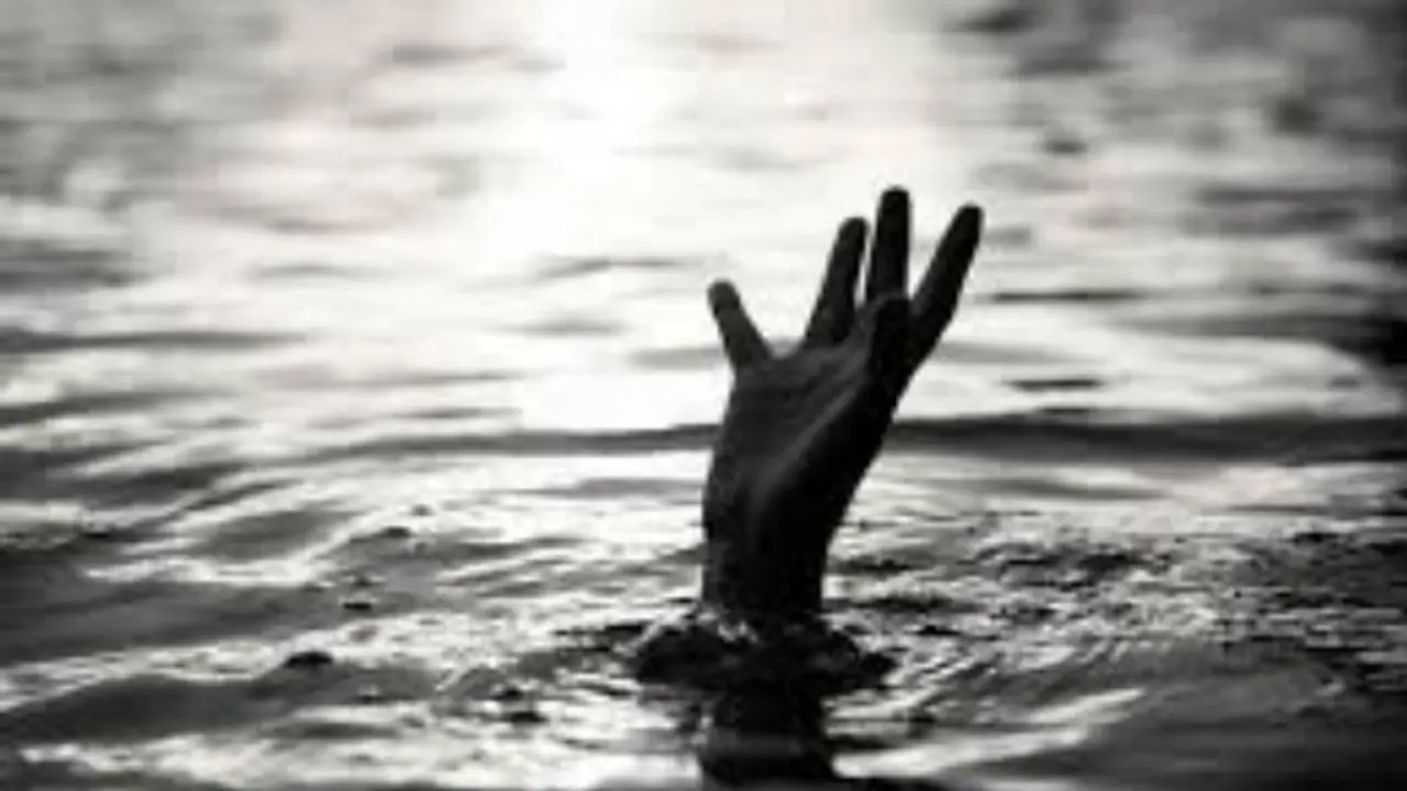 జలపాతంలో గల్లంతు: అమెరికాలో ఇద్దరు భారతీయ విద్యార్థుల మృతి జలపాతంలో గల్లంతు: అమెరికాలో ఇద్దరు భారతీయ విద్యార్థుల మృతి