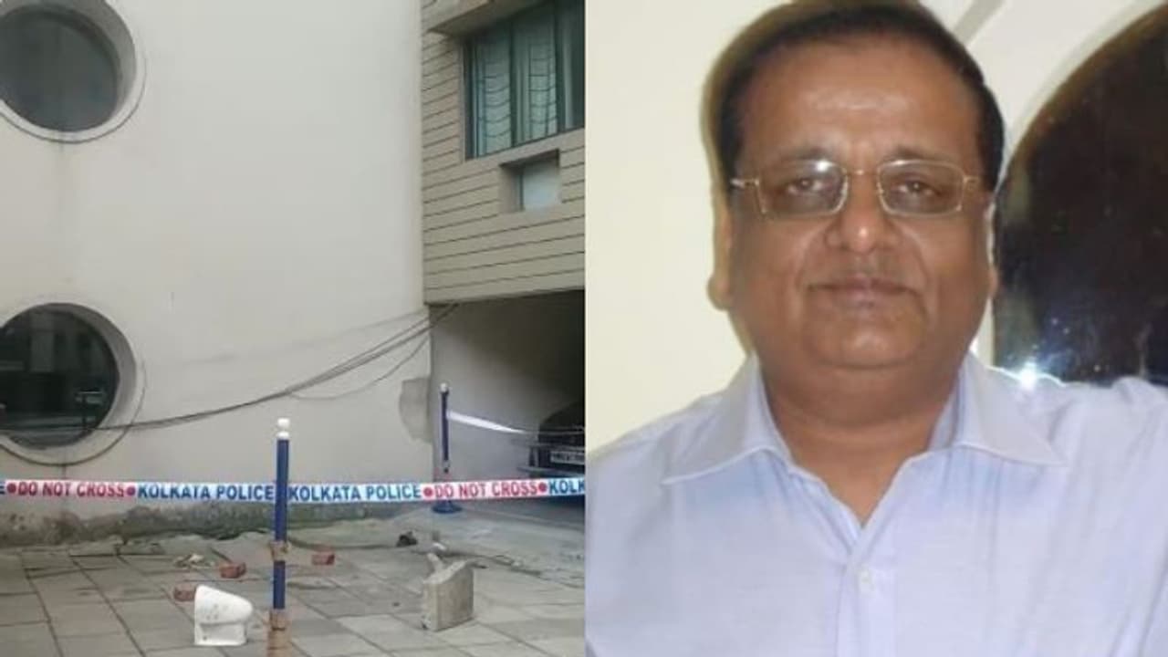 দুই আবাসনের সামনে দুই দেহ, কলকাতায় রহস্যমৃত্যু প্রৌঢ় এবং বৃদ্ধের দুই আবাসনের সামনে দুই দেহ, কলকাতায় রহস্যমৃত্যু প্রৌঢ় এবং বৃদ্ধের