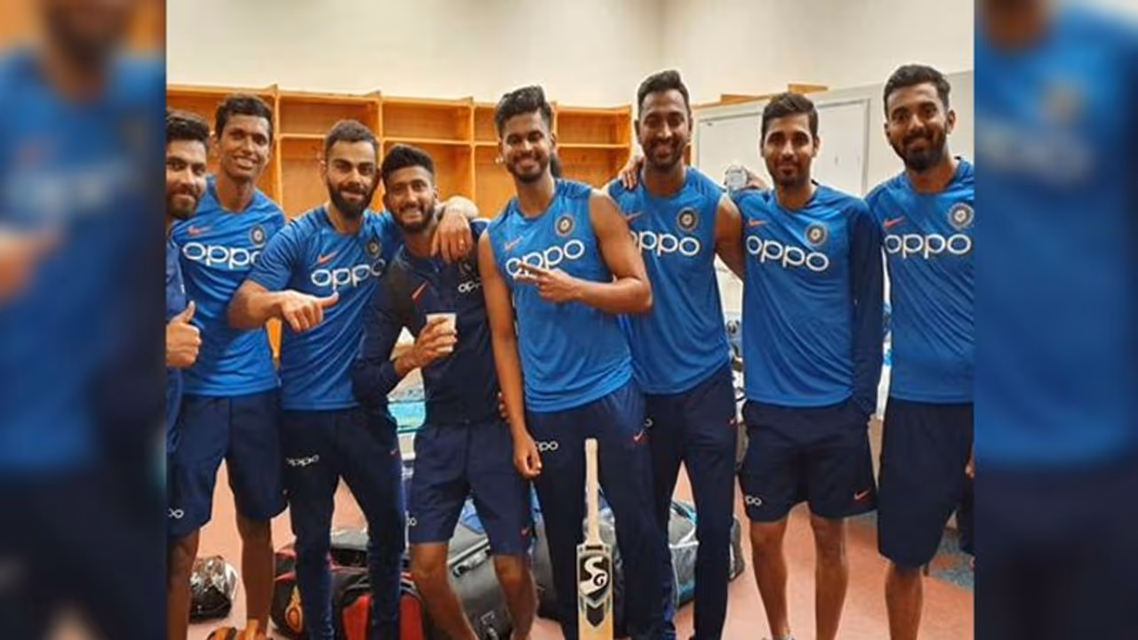 मैच से एक दिन पहले विराट ने शेयर की PHOTO, लोग करने लगे ऐसे ऐसे सवाल मैच से एक दिन पहले विराट ने शेयर की PHOTO, लोग करने लगे ऐसे ऐसे सवाल