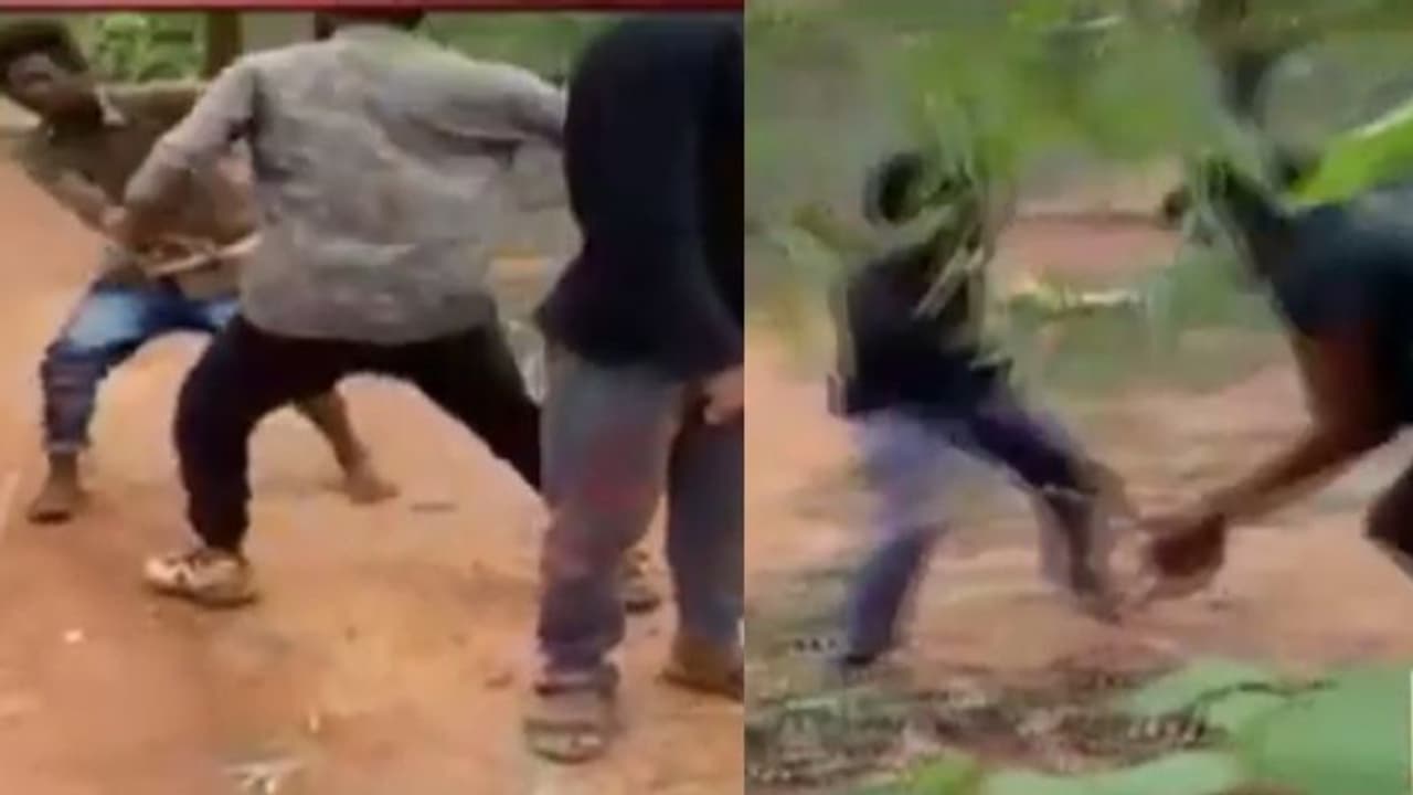 యువతిని వేధించారంటూ అరాచకం: ముగ్గురు యువకులపై పాశవిక దాడి