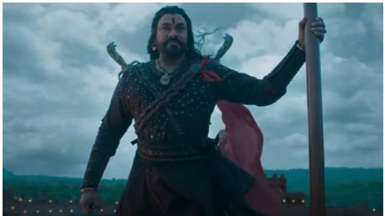 ചരിത്രം രചിക്കാൻ സെയ് റാ നരസിംഹ റെഡ്ഡി ഒരുങ്ങുന്നു, ബജറ്റ് 250 കോടി! ചരിത്രം രചിക്കാൻ സെയ് റാ നരസിംഹ റെഡ്ഡി ഒരുങ്ങുന്നു, ബജറ്റ് 250 കോടി!