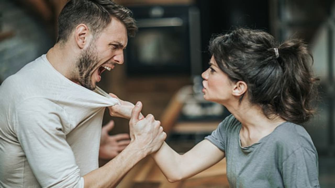 সম্পর্কে রাগ পুষে রাখবেন না, অদূর ভবিষ্যতে বাড়বে জটিলতা সম্পর্কে রাগ পুষে রাখবেন না, অদূর ভবিষ্যতে বাড়বে জটিলতা