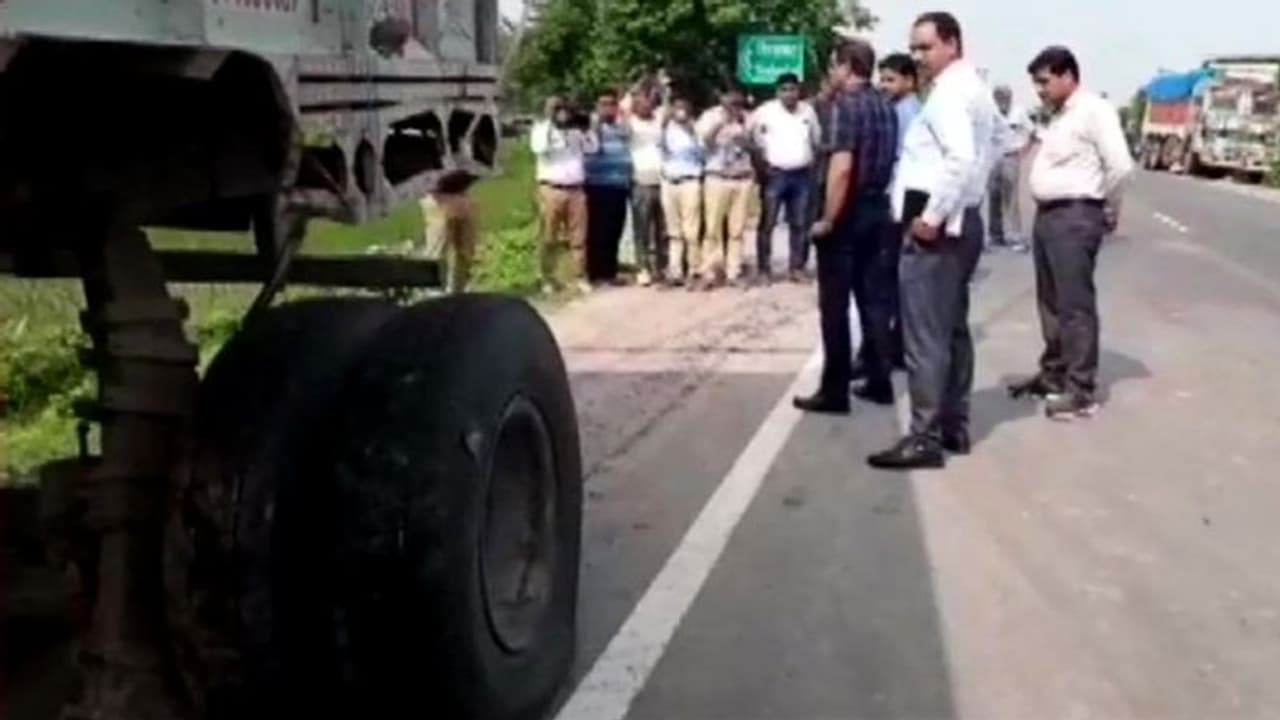 সিসিটিভি ফুটেজ দিল চাঞ্চল্যকর তথ্য! উন্নাও কাণ্ডের তদন্তে এল নয়া মোড় সিসিটিভি ফুটেজ দিল চাঞ্চল্যকর তথ্য! উন্নাও কাণ্ডের তদন্তে এল নয়া মোড়