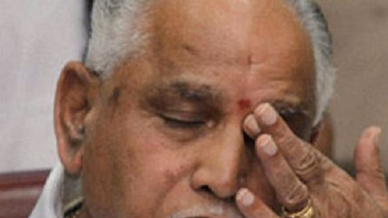 Karnataka: While river Krishna overflows in Belagavi, CM Yediyurappa receives flood of criticisms