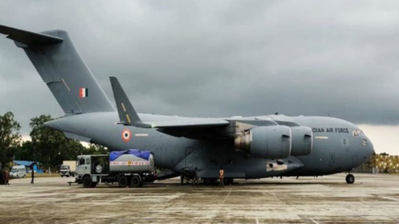 ഏഴ് രാജ്യക്കാര്ക്ക് കൂടി തുണയായി ഇന്ത്യ; വുഹാനില് നിന്ന് 112 പേരുമായി വ്യോമസേന വിമാനം തിരിച്ചെത്തി ഏഴ് രാജ്യക്കാര്ക്ക് കൂടി തുണയായി ഇന്ത്യ; വുഹാനില് നിന്ന് 112 പേരുമായി വ്യോമസേന വിമാനം തിരിച്ചെത്തി