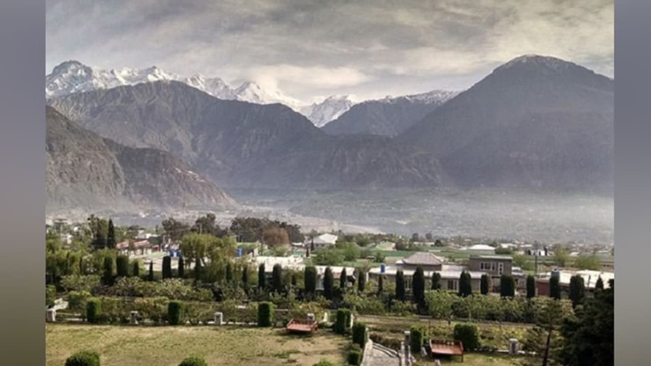 2027ಕ್ಕೆ ಪಿಒಕೆ, 2030ಕ್ಕೆ ಗಿಲ್ಗಿಟ್: ಅನಿರುದ್ಧ ಭವಿಷ್ಯವಾಣಿ ನಿಜವಾದ್ರೆ ಪಾಕ್‌ ಗಿರಗಿಟ್ಲೆ!