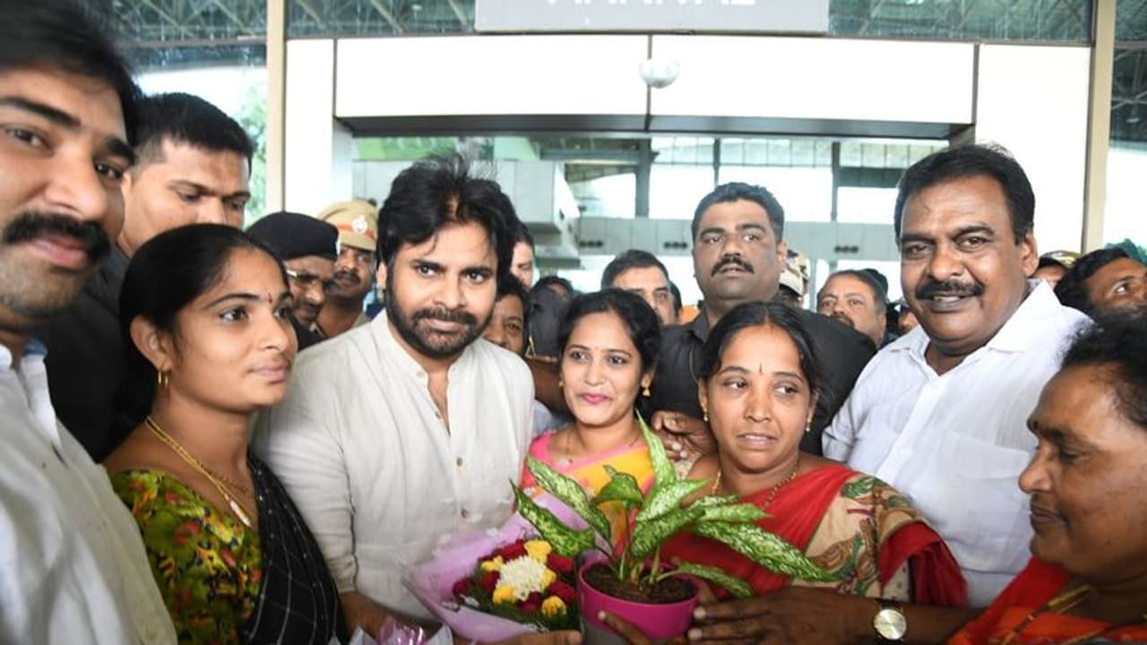 కారణమిదే: ఓటమి తర్వాత తొలిసారిగా భీమవరానికి పవన్