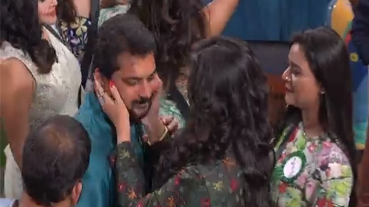 బిగ్ బాస్ 3: జాఫర్ ఎలిమినేటెడ్.. వరుణ్ ని కాపాడేసిన ఇస్మార్ట్ శంకర్! బిగ్ బాస్ 3: జాఫర్ ఎలిమినేటెడ్.. వరుణ్ ని కాపాడేసిన ఇస్మార్ట్ శంకర్!