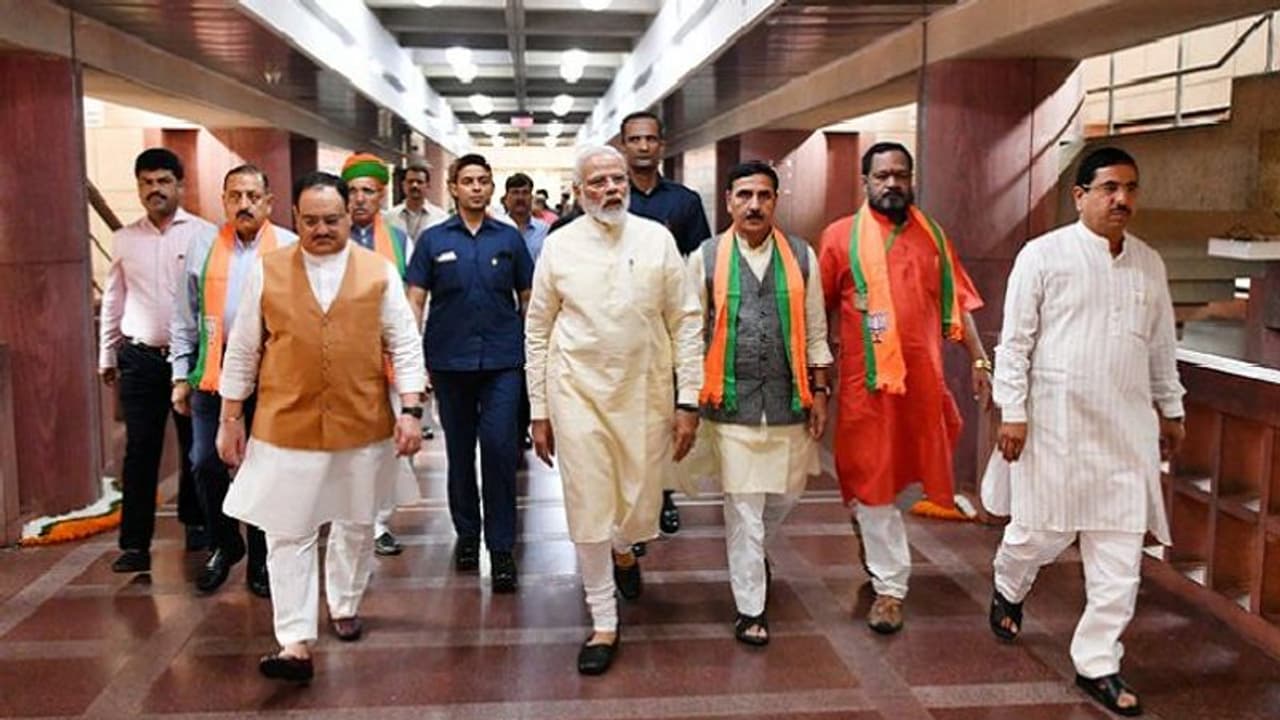 ಪಕ್ಷಕ್ಕೆ ಮತಹಾಕದವರೂ ಮೆಚ್ಚುವಂತೆ ಕೆಲಸ ಮಾಡಿ: ಸಂಸದರಿಗೆ ಮೋದಿ ಕರೆ