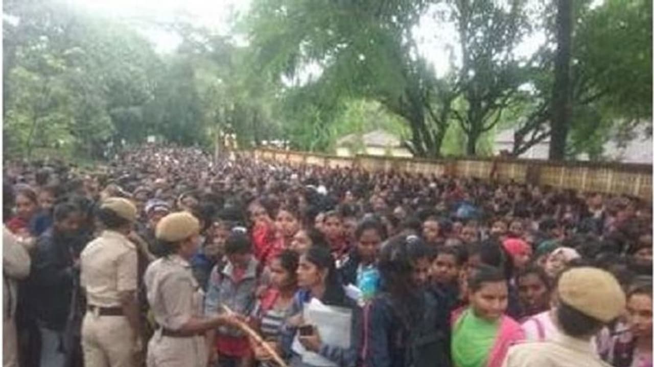 ಮಹಿಳಾ ಮಿಲಿಟರಿ ರ್ಯಾಲಿ; 200 ಮಹಿಳೆಯರು ಪಾಸ್