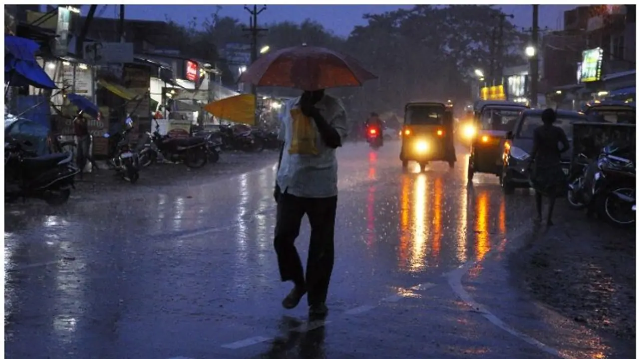 শক্তি বাড়াচ্ছে নিম্নচাপ! ভারী বৃষ্টির পূর্বাভাস দিল হাওয়া অফিস শক্তি বাড়াচ্ছে নিম্নচাপ! ভারী বৃষ্টির পূর্বাভাস দিল হাওয়া অফিস